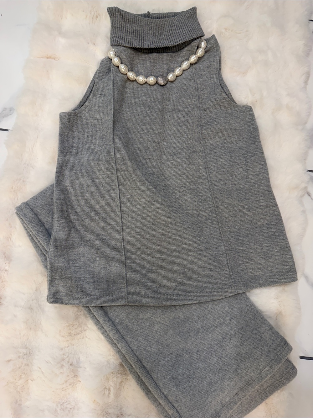 Truth Gray Sleeveless Knit Jumpsuit Set